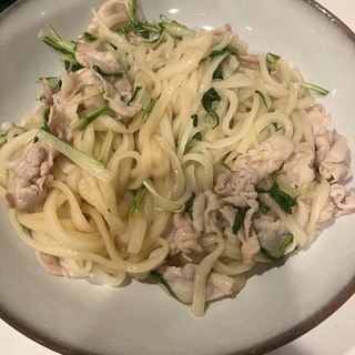 水菜と豚肉のしょっつる焼きそば